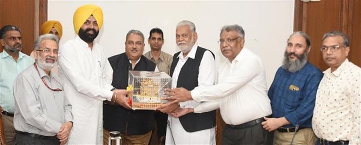 Punjab asks centre to provide Vaccines for Cattle Punjab asks centre to provide Vaccines for Cattle