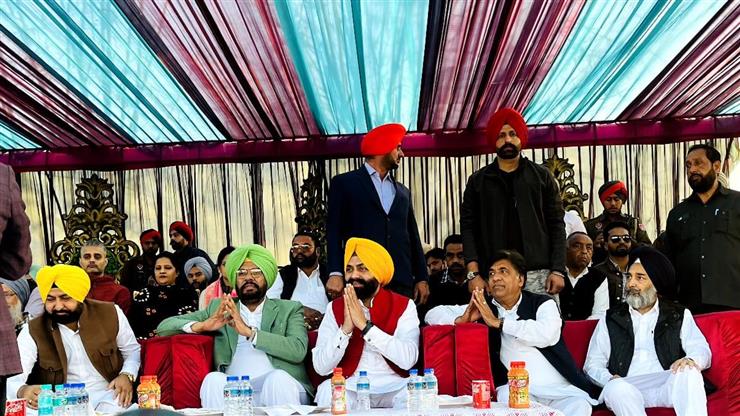 Punjab government will give priority to horse rearing as agriculture subsidiary occupation:S. Laljit Singh Bhullar Punjab government will give priority to horse rearing as agriculture subsidiary occupation:S. Laljit Singh Bhullar